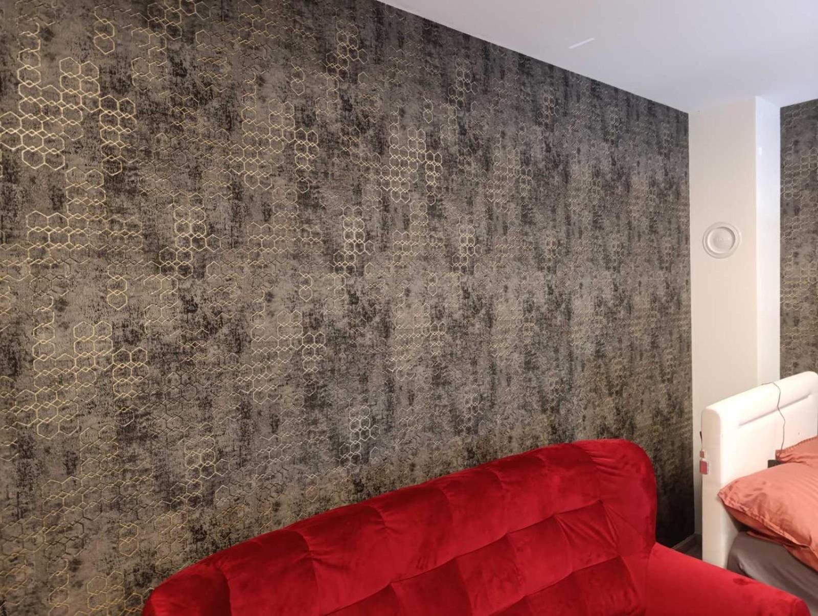 Center 5 Apartment
